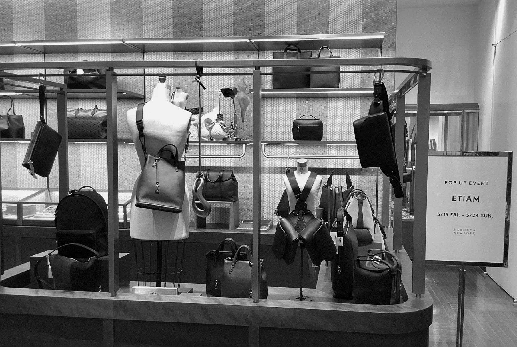 バーニーズ ニューヨーク 銀座本店POP UP store
